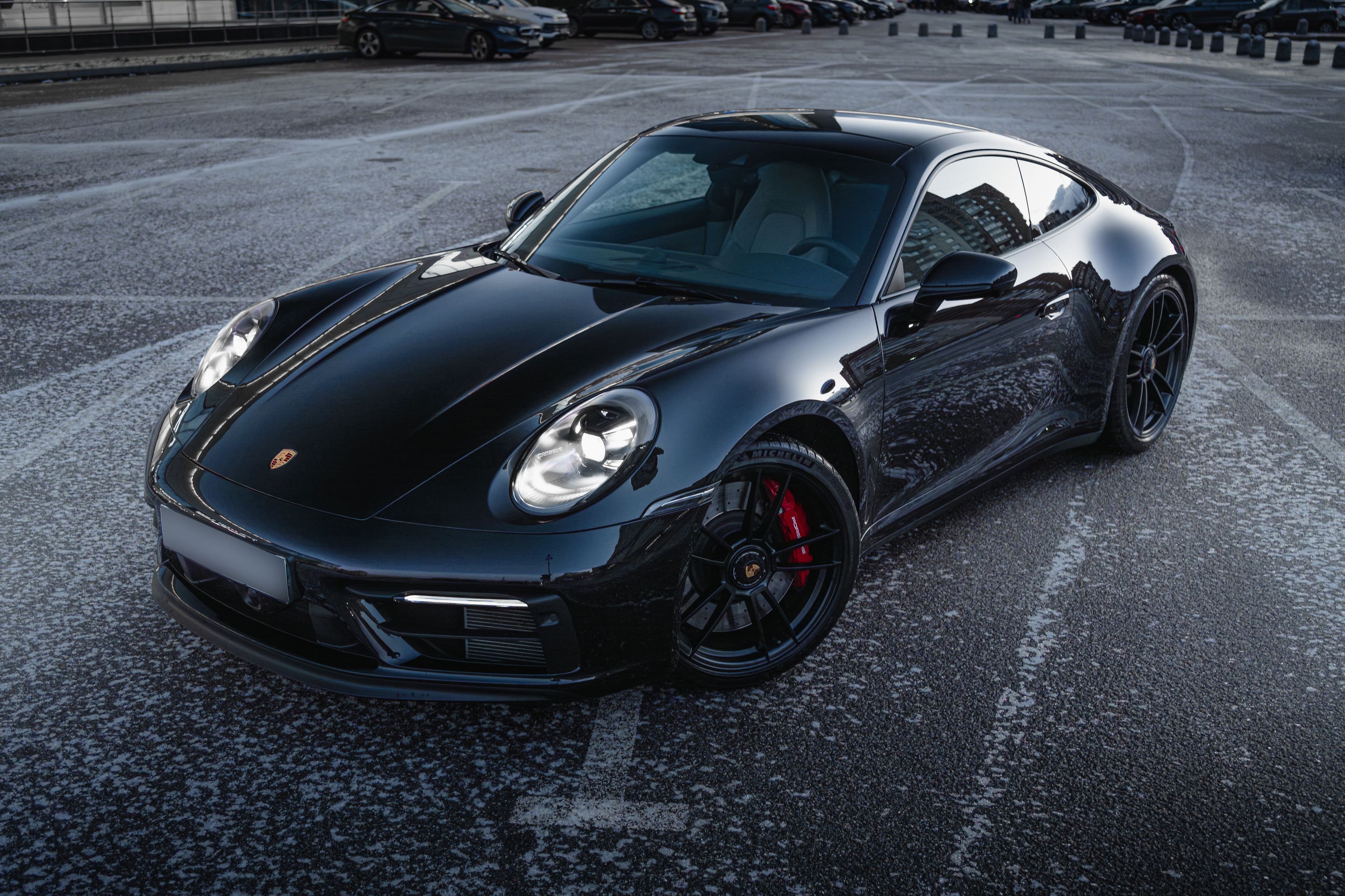 Porsche 911 Carrera  4 GTS