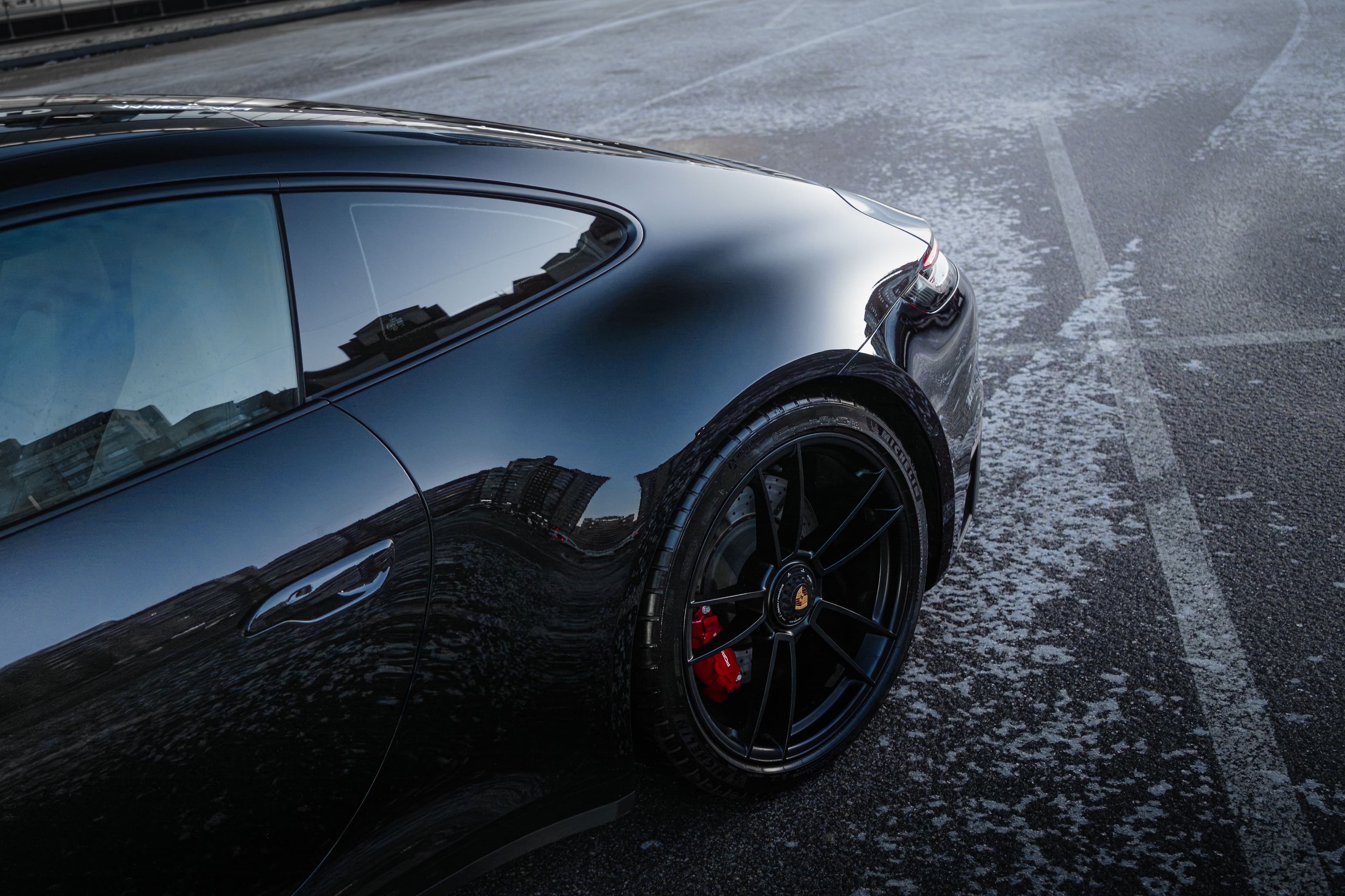 Porsche 911 Carrera  4 GTS