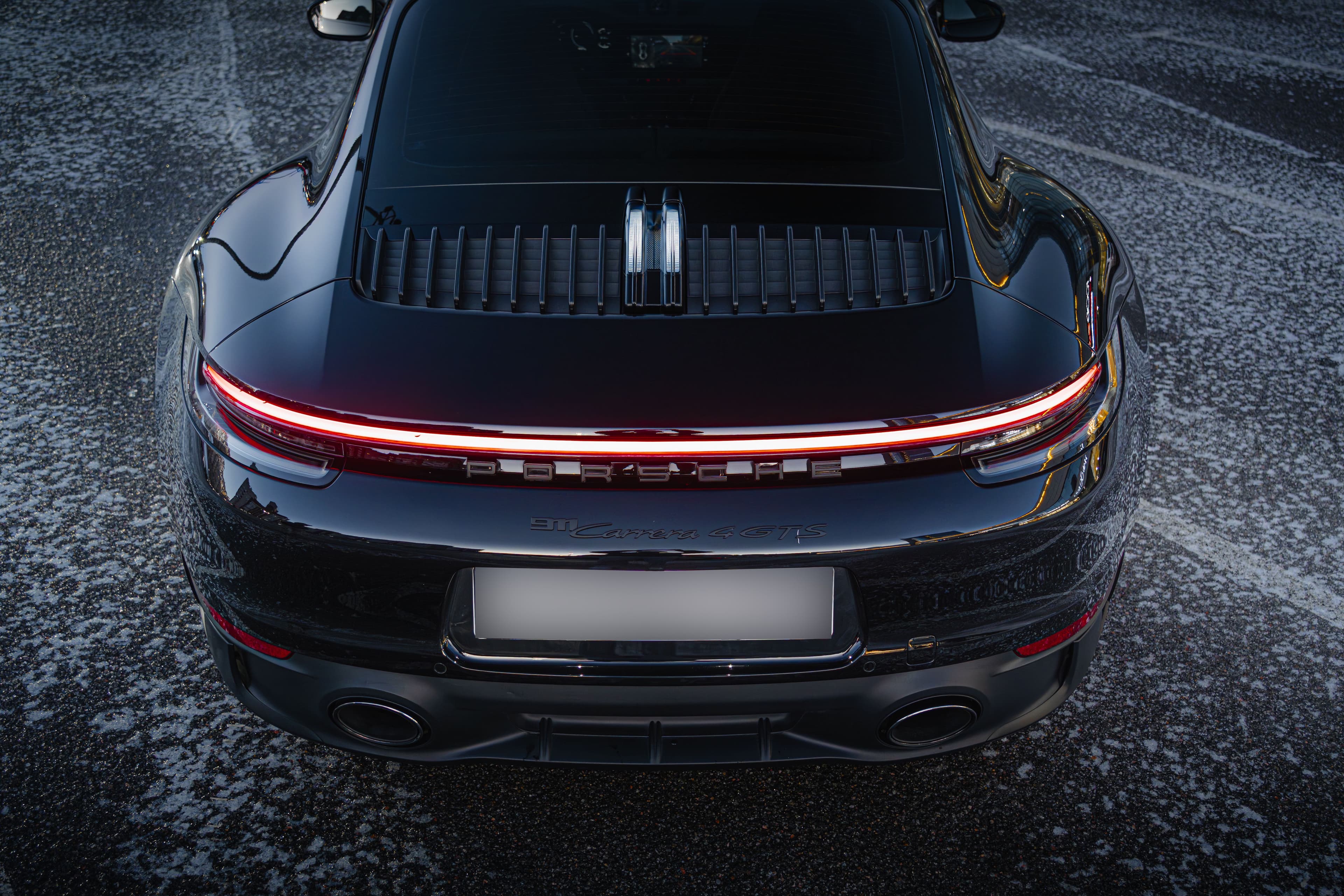 Porsche 911 Carrera  4 GTS